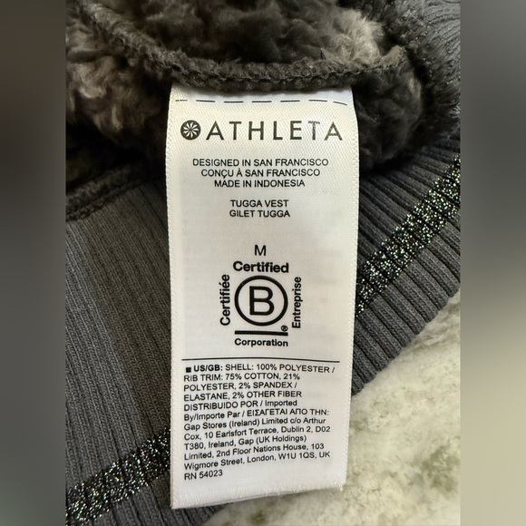 Athleta Women’s Fog Camo Bluff Sherpa Tugga Vest - Size Medium - Picture 7 of 8